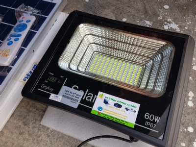den-led-nang-luong-mat-troi-80w-8880l3m-dq2020413183814