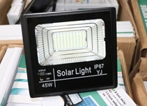 vitinhdongquan_den-nang-luong-mat-troi-45w-co-remote_thumb_29502019_095041.jpg