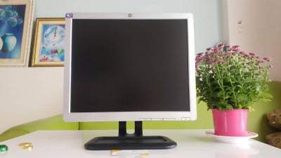 man-hinh-lcd-hp-compaq-le1711-17-inch-dq202148152042