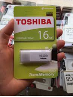 usb-18-gb-toshiba-usb8toshiba